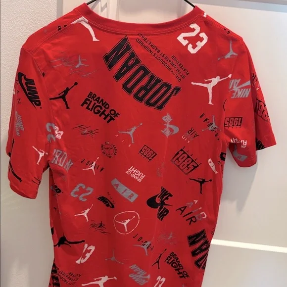 Lot of 2x [Jordan] & [adidas] Short-Sleeved Graphic T-Shirts Youth Sz Large/XL - Picture 7 of 14